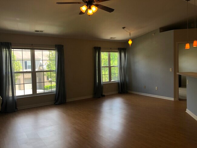 Foto del edificio - 538 Rivers Breeze Dr