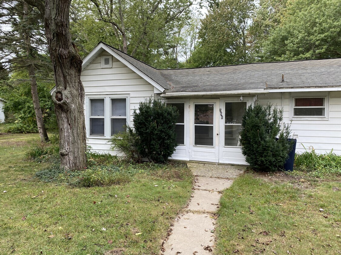 Foto principal - 596 Pleasant Ave