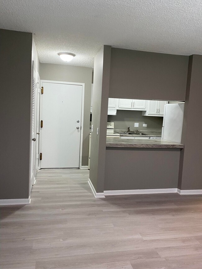 Building Photo - 2601 N 47th St