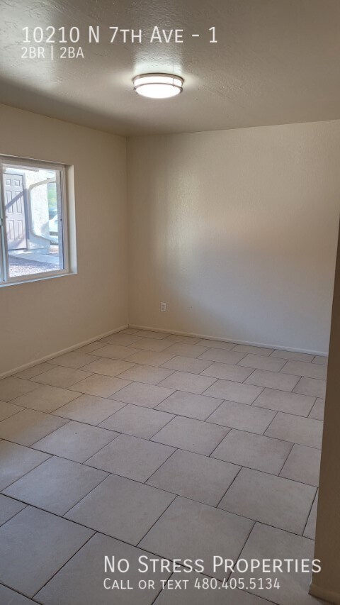 Foto del edificio - 2 Bedroom Condo Off 7th Ave and Peoria!