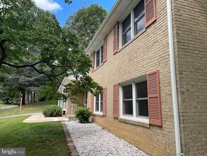Building Photo - 13409 Doncaster Ln