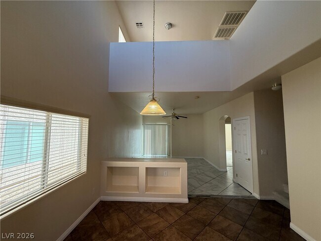 Foto del edificio - 5073 Tunnel Falls Dr