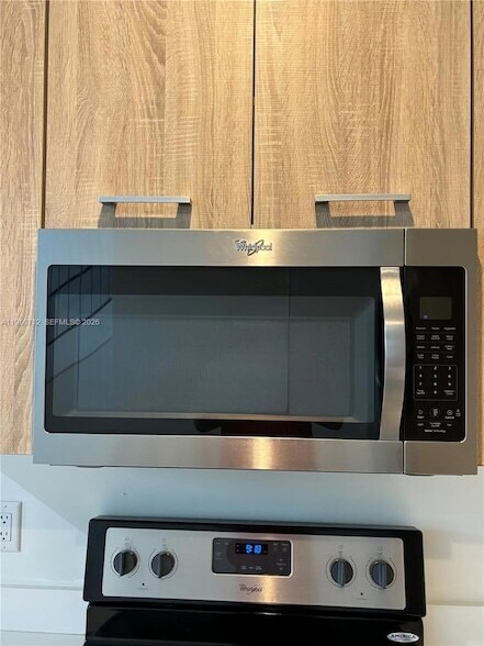 Foto del edificio - 440 NE 35th Ct