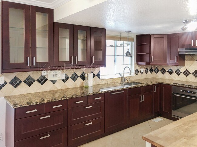 Foto del edificio - 2676 Perry St