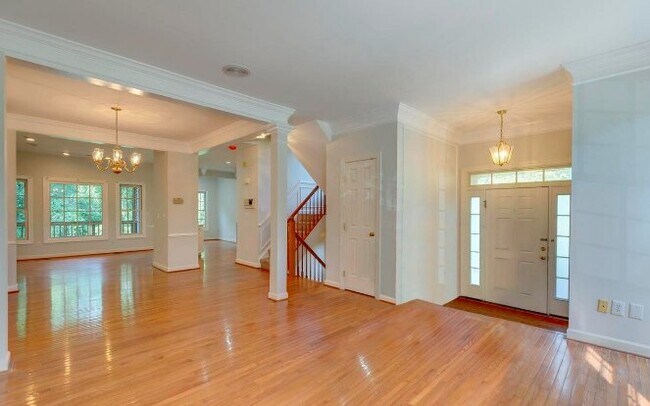 Foto del edificio - 6500 Osprey Point Ln