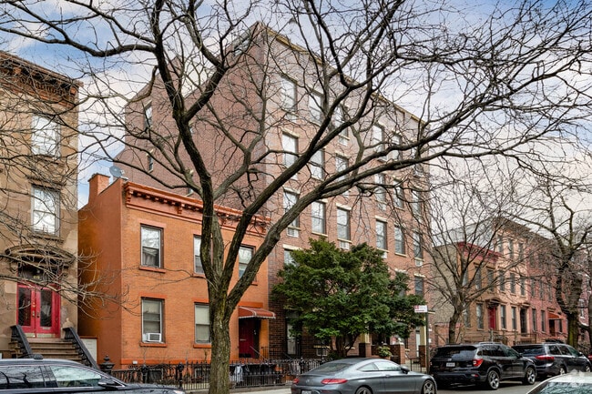 Building Photo - 219 17th St