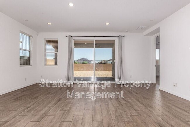 Foto del edificio - 36595 W Mediterranean Way