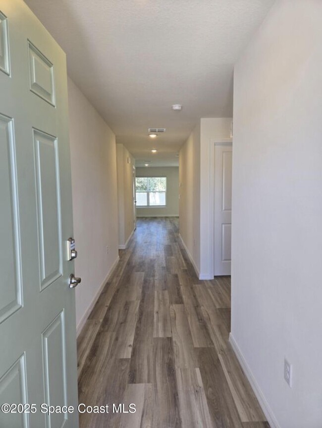 Building Photo - 8431 Clearway Dr