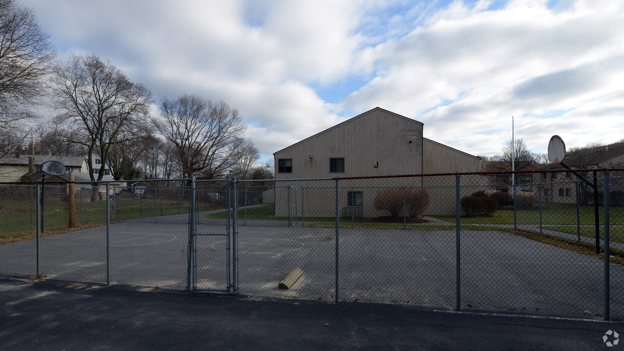 Building Photo - Echo Valley Apartments