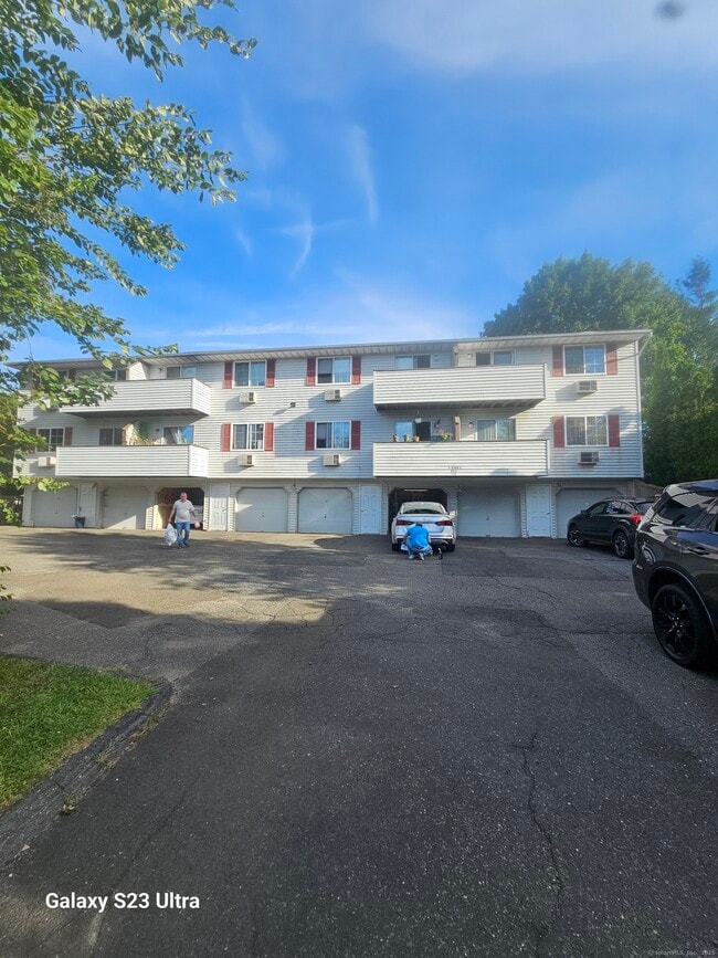 Building Photo - 81 Chipman St