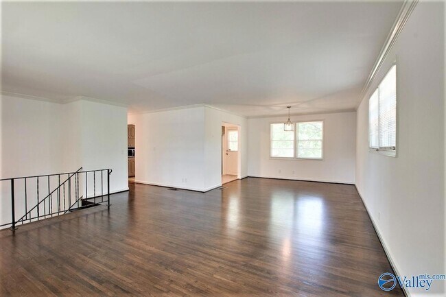 Foto del edificio - 5630 Woodridge St SW