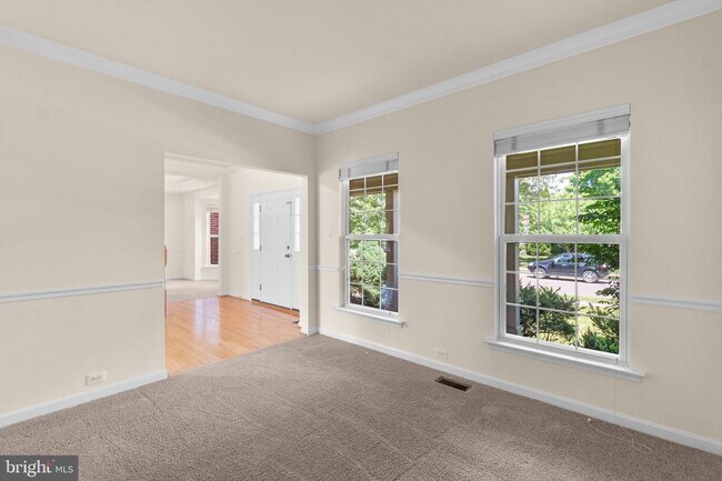 Building Photo - 8724 Lords View Loop