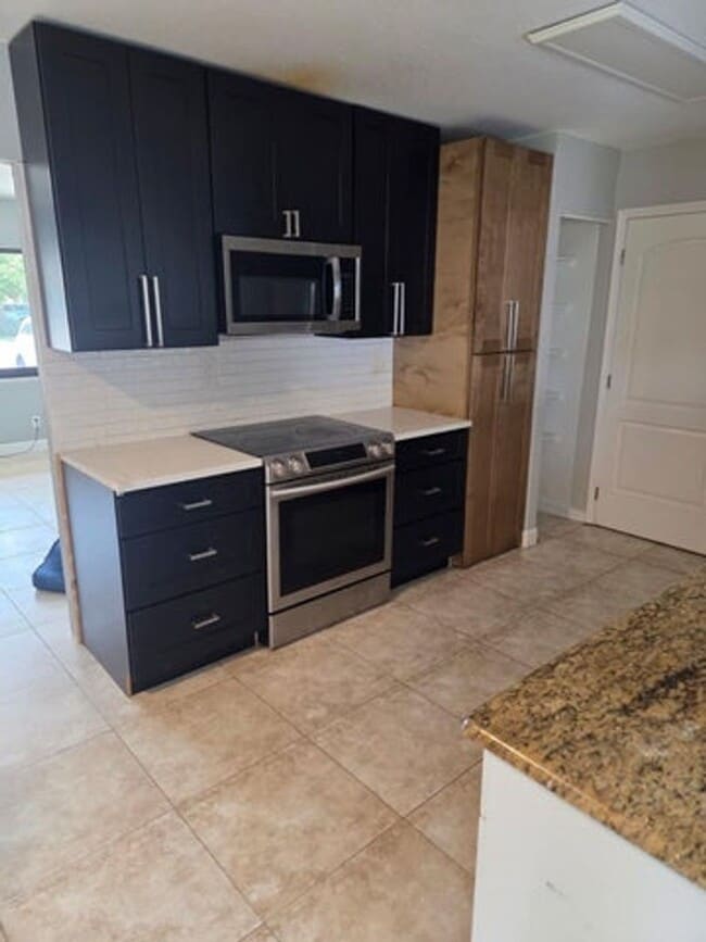 Building Photo - 18437 Spanish Isles Pl