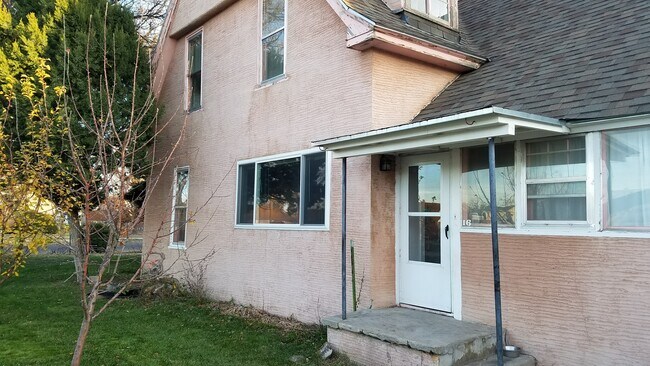 Folleto/volante de marketing - 16 E 5th St