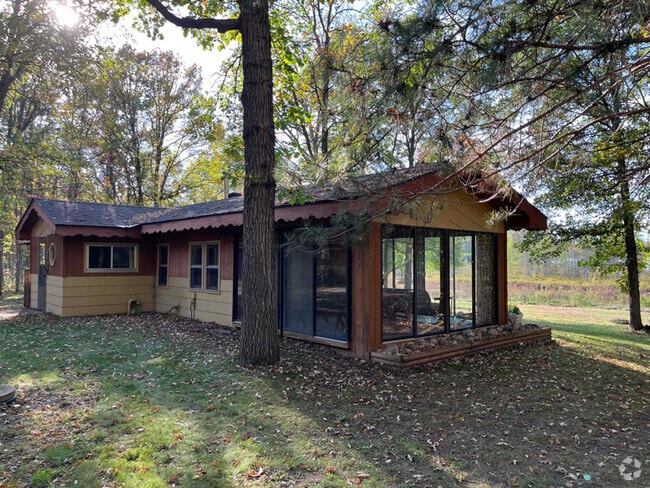 Building Photo - 18747 Jermark Rd