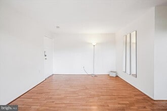 Building Photo - 9274 Adelphi Rd