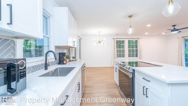 Building Photo - 3 br, 2 bath House - 83 Lucia Dr SE