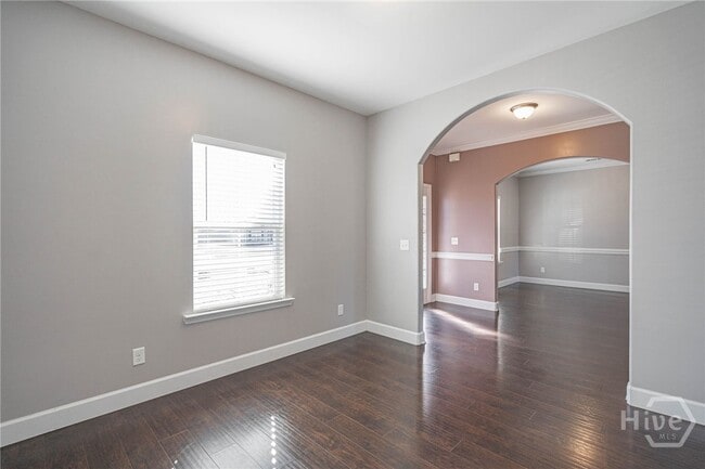 Building Photo - 100 Springcreek Ln