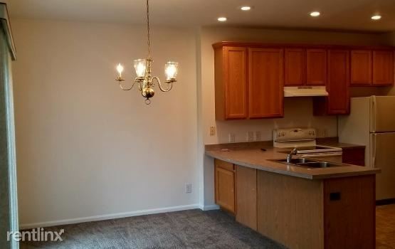 Building Photo - 293 Stratford Ln