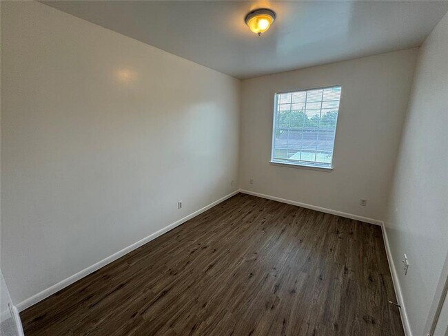 Foto del edificio - 8526 Lenore St