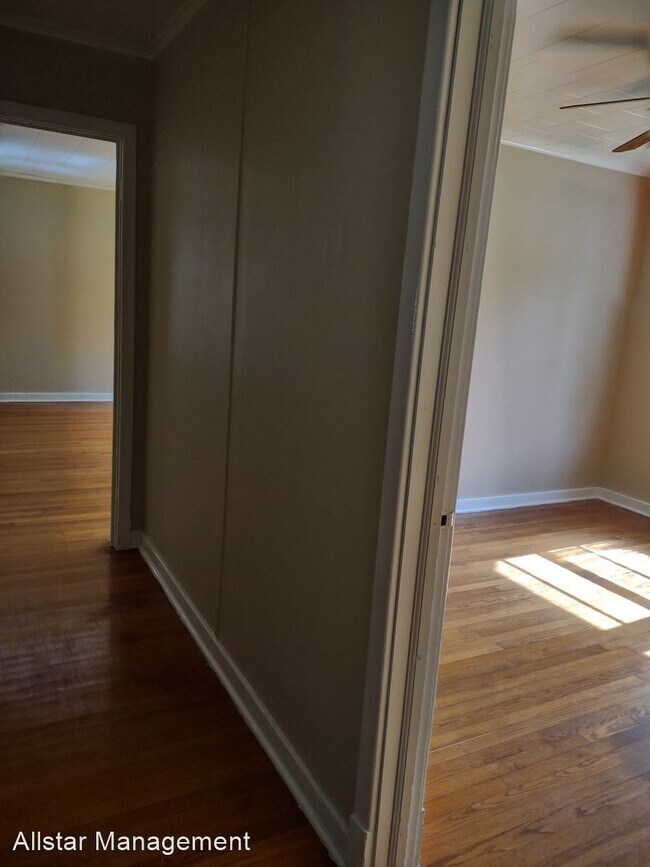 Building Photo - 3 br, 1 bath House - 2803 41st Avenue