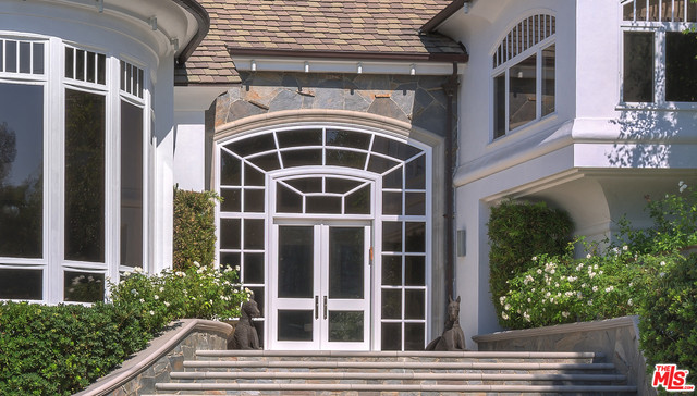 Building Photo - 4630 ENCINO Ave