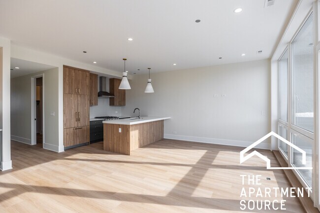 Foto del edificio - 1625 W Grand Ave