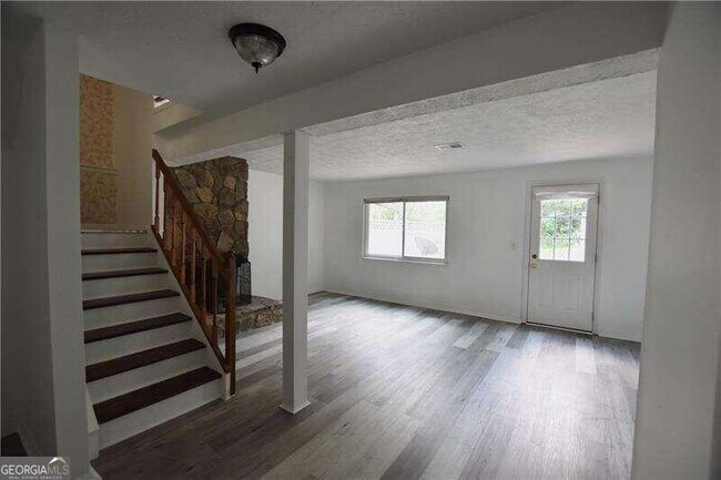 Foto del edificio - 1972 Hamilton Pl SE