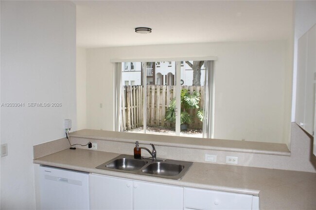 Foto del edificio - 4284 SW 157th Ave