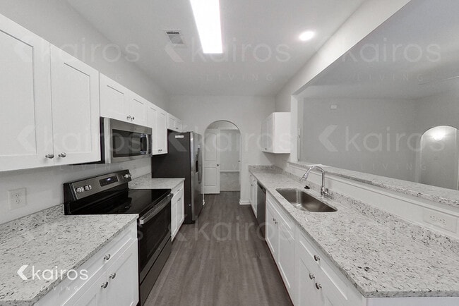 Building Photo - 325 Bent Tree Dr