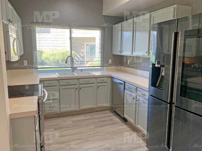 Foto del edificio - 5225 White Willow Dr