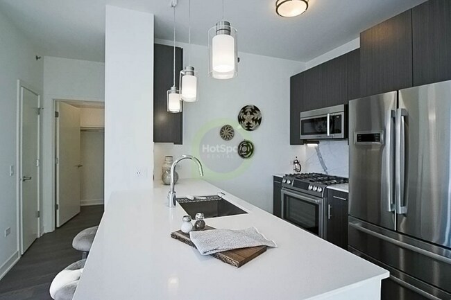 Photo - 480 N Park Dr Apartment