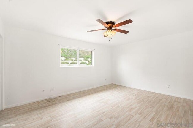 Building Photo - CHARMING HOME !!!Beautifully remodeled.