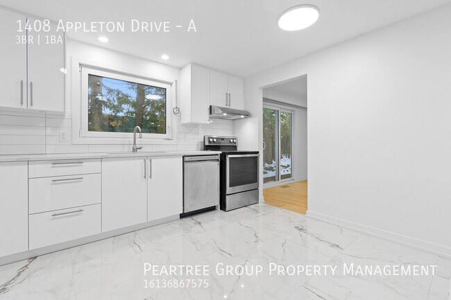 Photo du bâtiment - One Month free rent!!!!-3 Bed upper level apartment for rent in Pineview