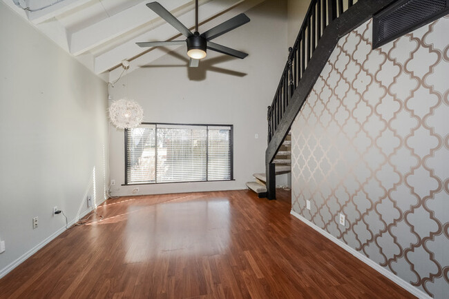 Foto del edificio - Fantastic 3bd/1.5ba home! Let yourself in!