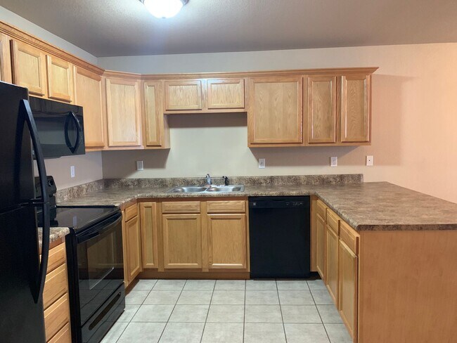 Building Photo - 6694-MF2-E2