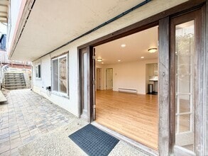 Building Photo - 871 Sierra St