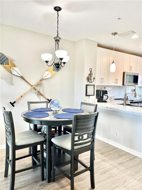 Foto del edificio - 2121 Heron Lake Dr