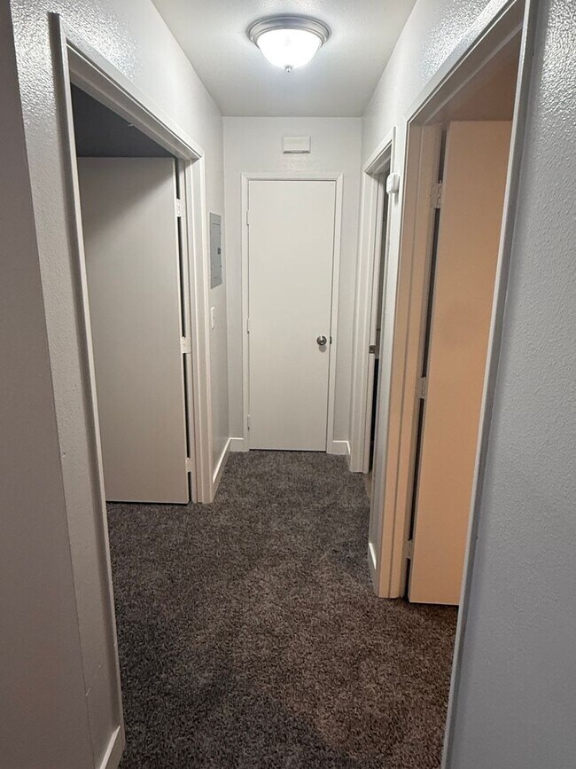 Foto del edificio - 3210 Brookfield Loop