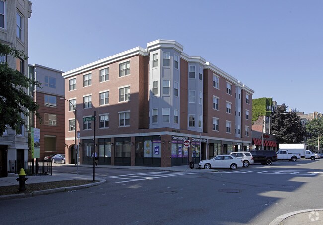 Foto del edificio - 1304-1312 Commonwealth Ave