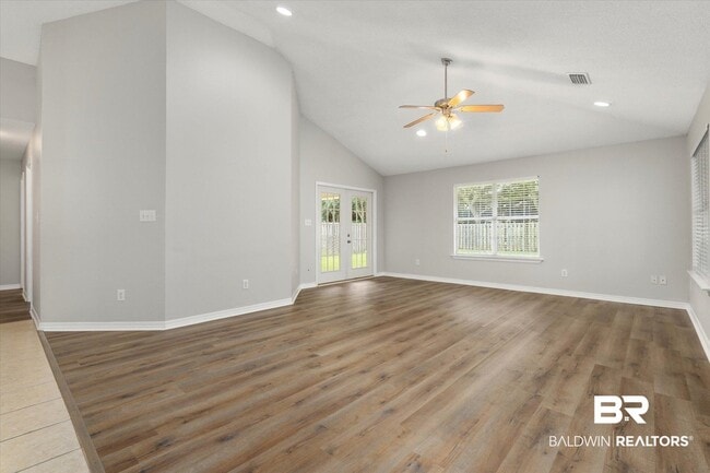 Building Photo - 21570 Palmer Ct