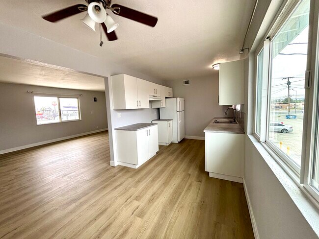 Foto del edificio - 3213 Joann Way