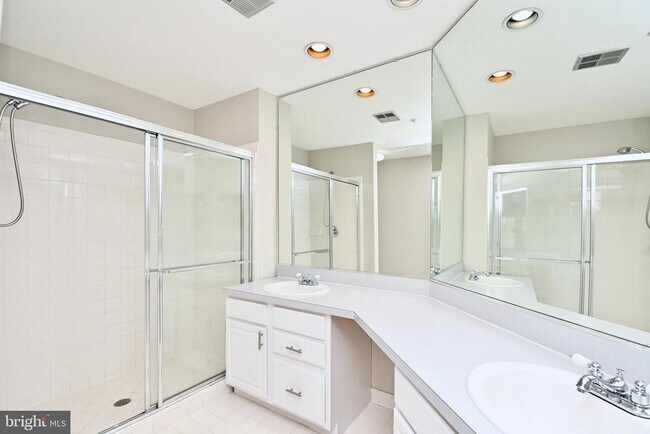Building Photo - 6854 Brindle Heath Way