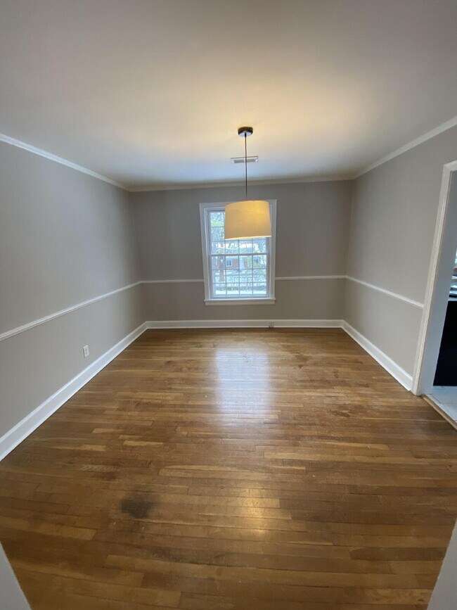 Foto del edificio - **NOW AVAILABLE!** 2 Bed, 1 Bath Inglewood...