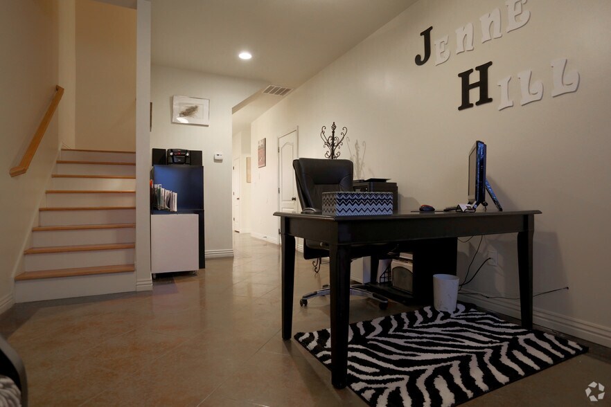 Jenne Hill Townhomes