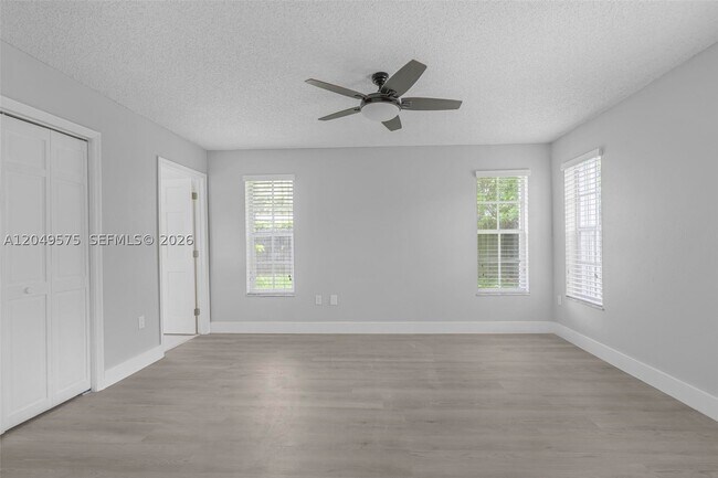 Foto del edificio - 9075 SW 48th Terrace