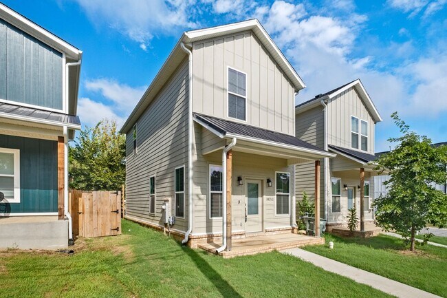 Photo - Duncan St Duplex Apartment