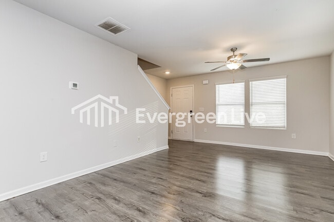 Building Photo - 119 Kingston Ct