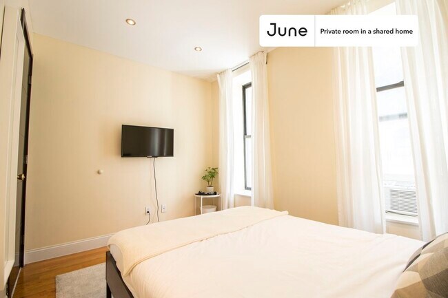 Foto del edificio - Room in Shared 5 bed/2 bath home