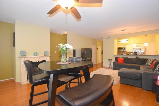 Foto del edificio - 506 Wilcrest Dr